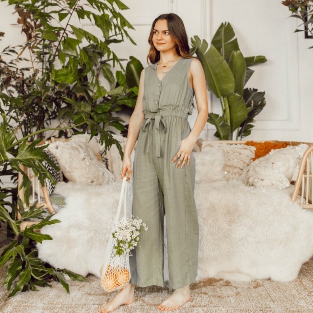 Gilli Olive Linen Jumpsuit - Picture 1 of 4
